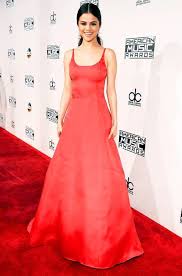 Selena Gomez Makes Post Rehab Comeback At Amas American Music Awards Long Red Dress Celebrity Look