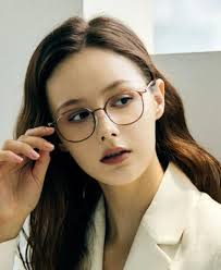 Camille, de Spa, est une star sur Netflix… en Corée du Sud : la jeune  mannequin fait sensation à l'autre bout du monde (vidéo)