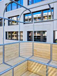 gartenalaube aus metall und holz dachterrasse gartenlaube dach