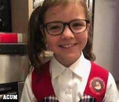 Fetita crescutã doar cu pufuleti si ceai, a fost adoptatã si este fericitã! 