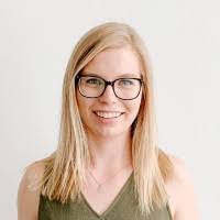 Ashley Danks's Instagram, Twitter & Facebook