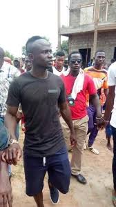 The senegal international currently makes £100,000 weekly after signing his new contract in 2018. See The Commendable And Worth Celebrating Things Sadio Mane Does To His Village Photo Tosyne2much On Scorum