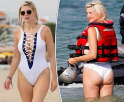 Want more stuff like this? The Worst Celebrity Camel Toes Ever Daily Star