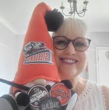 Protesters stop traffic in action outside Sheffield manufacturing firm