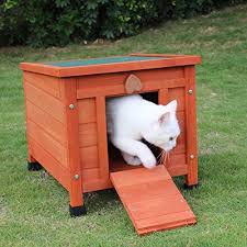 The perfect shelter for outdoor cats can be built or purchased. 27 Best Outdoor Cat Houses To Pamper Your Cats Thegoodypet
