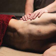 Sensual massage in essendon