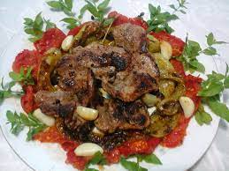 Adiyaman Yoresi Mutfagina Ait Olan Bu Kebap Evde Kolaylikla Yapilabilir Tarifin Orijinali Harli Ates Uzerine Oturtulan Sac Yemek Tarifleri Iyi Yemek Yemek