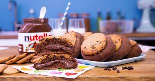 Unis Pour Notre Plus Grand Bonheur La Brioche Et Le Cookie Avec Un Cœur Fondant Au Nutella Vont Vous Faire Rever Cookies Et Biscuits Cookie Au Nutella Nutella