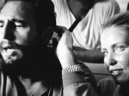 En 1989, elle est nommée directrice du livre au ministère de la culture par jack lang. Et Soudain La Liberte D Evelyne Pisier Et Caroline Laurent Destinees Au Feminin