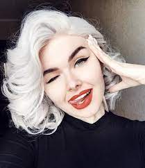 12 9k Likes 110 Comments Mermaid From Minsk St Meow On Instagram What S Your Mood 1 Or 2 Wig Hairstyles Synthetic Hair Platinum Hair
