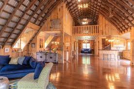 Located just 3 miles north of the quaint village of nashville indiana, treetop retreat offers beautiful brown county vacation cabin rental accommodations for groups, families. Birdsong Vacation Rental In Nashville Indiana Home Facebook