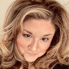 Stacey Vandergriff's Instagram, Twitter & Facebook