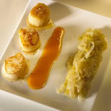 Recette Poelee De Saint Jacques Beurre D Oranges Compotee D Endives Recette Recettes De Cuisine Alimentation Recette Saint Jacques