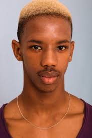 SOUTH AFRICAN BALLET STUDENTS REFLECT ON SELF-ESTEEM, DISCRIMINATION, AND  HOW DANCE TAUGHT THEM TO ACHIEVE THEIR DREAMS