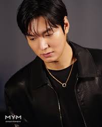 LEEMINHO] 영화 <전지적 독자 시점>의 콘텐츠 촬영과 행사, 그리고 무대인사 비하인드까지. ꒰ᐢ. ̫ .ᐢ꒱♥ 민호 배우의 멋짐  모먼트로 꽉꽉 채워진 이번 포스트를 지금 블로그에서 만나보세요 ! 𝗡𝗔𝗩𝗘𝗥 𝗕𝗟𝗢𝗚 🔗  https://blog.naver.com/mym-ent/224026046027 ...