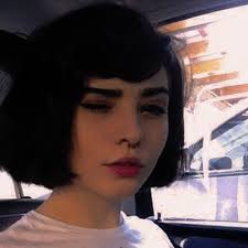 Medium layered haircut thoughts hairstyles & haircuts. Short Haired Girls Icons Explore Tumblr Posts And Blogs Tumgir