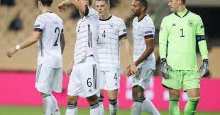 De spelers moesten in duitsland geboren zijn, en dat gold ook voor beide ouders. Duitse Pers Fileert Low En Die Mannschaft Verschrikkelijk Een Klap In De Nek Een Eersteklas Oorwassing Interlandvoetbal Ad Nl