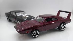 Dom's charger specs remain a bit of a mystery to most people. Hot Wheels The Fast And The Furious 69 Dodge Charger Daytona Vs 70 Charger R T Race Youtube