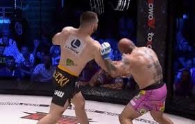 Round 1, 2:21 adrian bartosiński def. 4wiujhxmym3srm