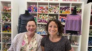 Her aim is to knit, review and blog on the subject of british wool all year and most importantly promote as many uk producers as possible. Do Ewe Knit Episode 70 Youtube