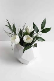 Accent your traditional decor with floor vases. Modern Flower Arrangements For Spring Love Create Celebrate