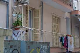 Χειροπέδες σε 25χρονο που μαχαίρωσε και σκότωσε σκύλο. 8h58jblg5nv7sm