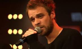 Enfin mon dieu l'histoire est bien connue. Ni Dieu Ni Maitre Le Nouvel Album De Damien Saez Sortira Le 22 Novembre Stars Et People Zikeo