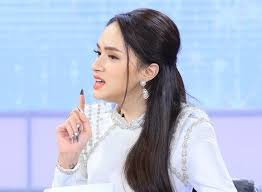 Đặc biệt đây là một trường đoạn, phải cắt cảnh ra làm 2, làm 3 để quay… Qua Khá»© HÆ°Æ¡ng Giang Lam Cáº£ TrÆ°á»ng Sá»'c Vi Cai Lá»i Tháº§y Co Lam Ä'iá»u Nay Khi ChÆ°a Chuyá»ƒn Giá»›i