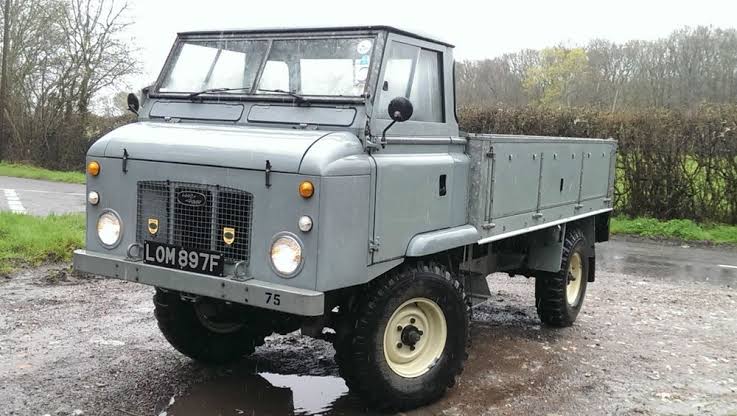 Resultado de imagem para Land Rover Forward Control"