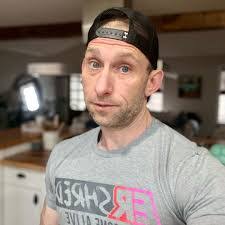 Derek Schell's Instagram, Twitter & Facebook