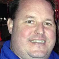 Tom Tibbetts's Instagram, Twitter & Facebook