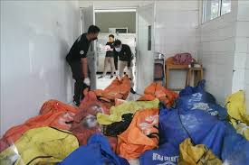 Jun 20, 2021 · kebakaran hebat melanda sebuah rumah di desa sikakak, kecamatan cerenti, kabupaten kuansing, riau, minggu (20/6/2021) malam. Cjap2vetr94avm