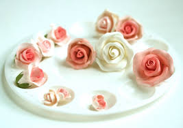 I have dozens of delectable cake and cupcake recipes here that are sure to be a hit. Buttercream Frosting Recipe And An Untold Sugar Flower Secret Sweetopia Frosting Recipes Cake Decorating Techniques Cake Decorating Tutorials