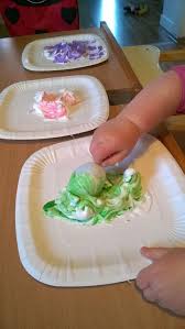 Kleinkind Beschaftigung Spiele Baby Langeweile Spielidee Bastelidee B Basteln Mit Kleinkindern Ostern Ostern Basteln Mit Kindern Bastelideen Kleinkinder