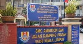 Sistem zonasi menyebabkan adanya calon siswa yang tak terakomodasi, sehingga tak bisa mendaftar di sekolah mana pun. Sistem Pendidikan Di Malaysia Kata Ilmu