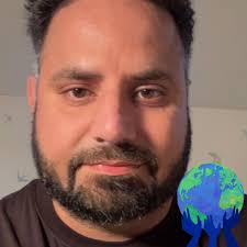 First weekend framing out the van. Good progress made once I found the best  starting point! Space is a tough challenge given we've got 5 dog crates to  fit in as well,