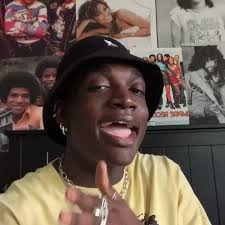 Avery Downing (@averyydowning)