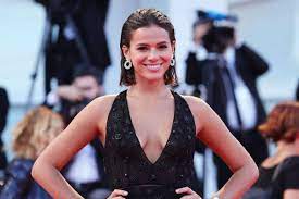 The couple is said to have exchanged vows in an intimate morning ceremony at a secret but was he referring to the supposed wedding, some fans wondered. Who Is Bruna Marquezine Everything You Need To Know About Neymar S On And Off Girlfriend Goal Com