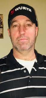 Lindsay Pelfrey's Instagram, Twitter & Facebook