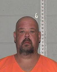 Pipe-wielding suspect faces felony charge