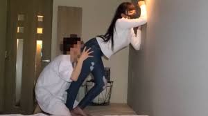 FC2-PPV-3125448 巨乳くびれ巨尻美人シーシャバー店員・見つめられ唾液まみれフェラ巨根生ハメで喘ぎまくり : FC2mis-soji001