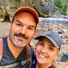 What are the best hikes and points of interest at Mt. Rainier?