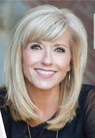 In 2010 she took the plunge and began. Pin By Cindy Aronovitch On Dreamy Hair Styles Fashion Makeup Beth Moore Hair Light Hair Color Medium Hair Styles