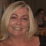 Lesley Crouch's Instagram, Twitter & Facebook