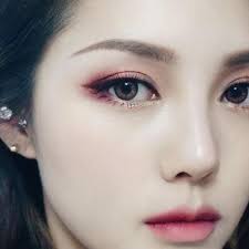 korean makeup tutorials to summarize simply because this article interested you you must have desired to explore the world of beauty 韓流アイメイク 韓流メイク 韓流メイクの基本