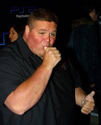 In varsity blues, lester gave us quotable moments such as puke and rally… …and the infamous fat guy touchdown scene before fat guy touchdowns were even a thing. Ron Lester Who Played Billy Bob In Varsity Blues Dead At 45 Cbc News