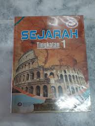 Kuiz ini untuk meningkatkan daya kefahaman murid yang agak lemah dalam mata pelajaran sejarah.bab 5 dalam buku teks sejarah tingkatan 1 merupakan satu tajuk yan. Sejarah Tingkatan 1 Buku Teks Textbooks On Carousell