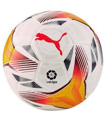 On the surface can be seen a large puma logo, with a thiner application of the la liga logo placed under it. Offer Puma Laliga 1 Accelerate 21 22 L