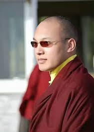 What is the key to a righteous life and happiness?