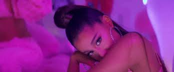750 x 1334 jpeg 73 кб. 7 Rings Gif By Ariana Grande Find Share On Giphy